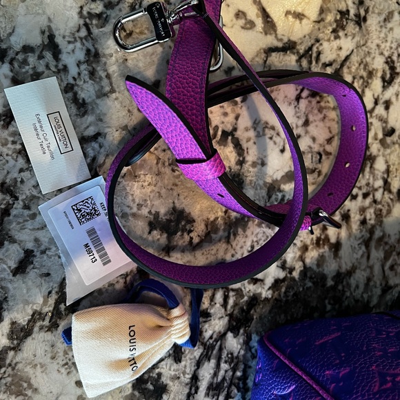 Louis Vuitton Keepall 100% authentic & new. Rare limited edition. Have receipts - Picture 9 of 12